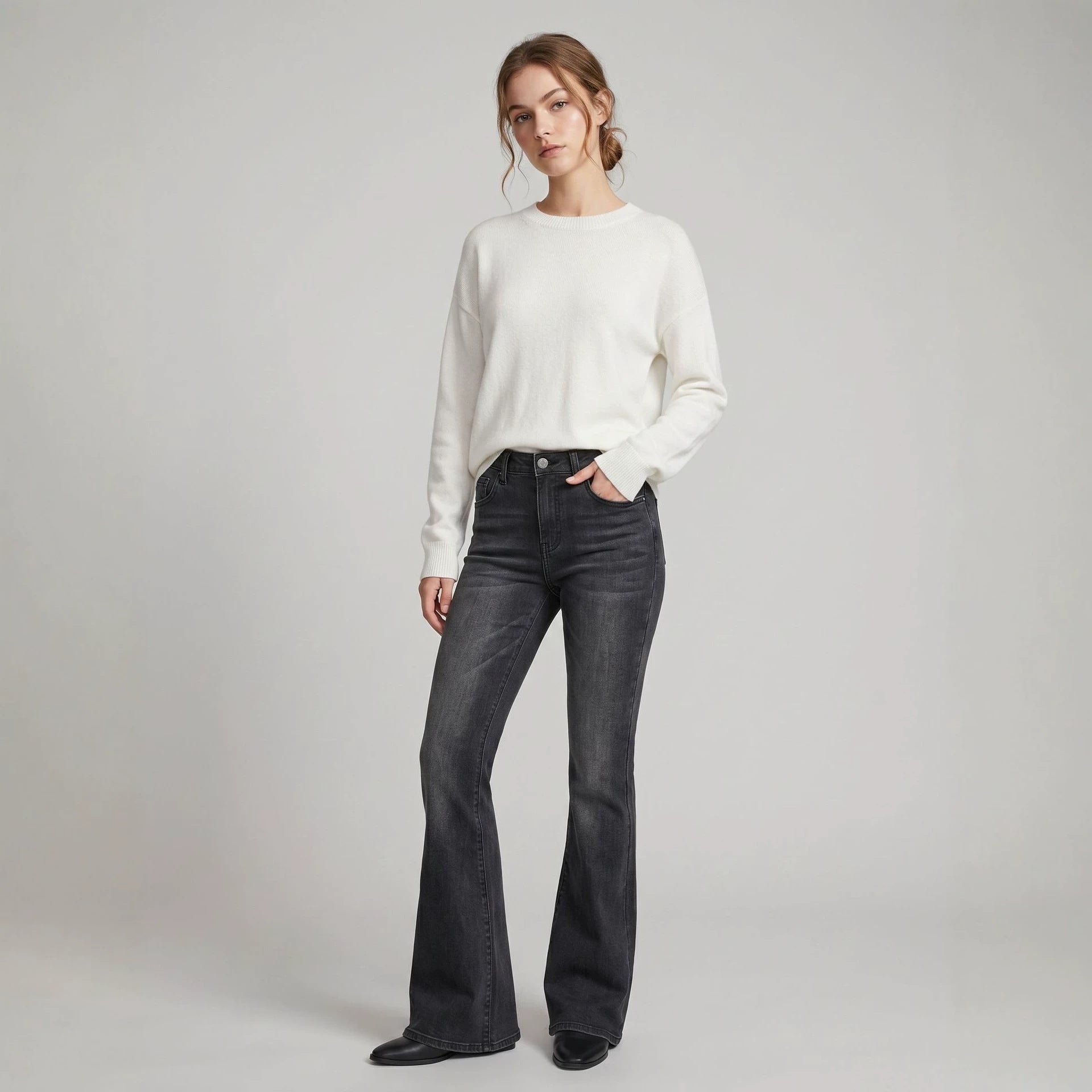 High-Waist Slim-Fit Slightly Flared Women's Jeans – Full-Length Denim Pants