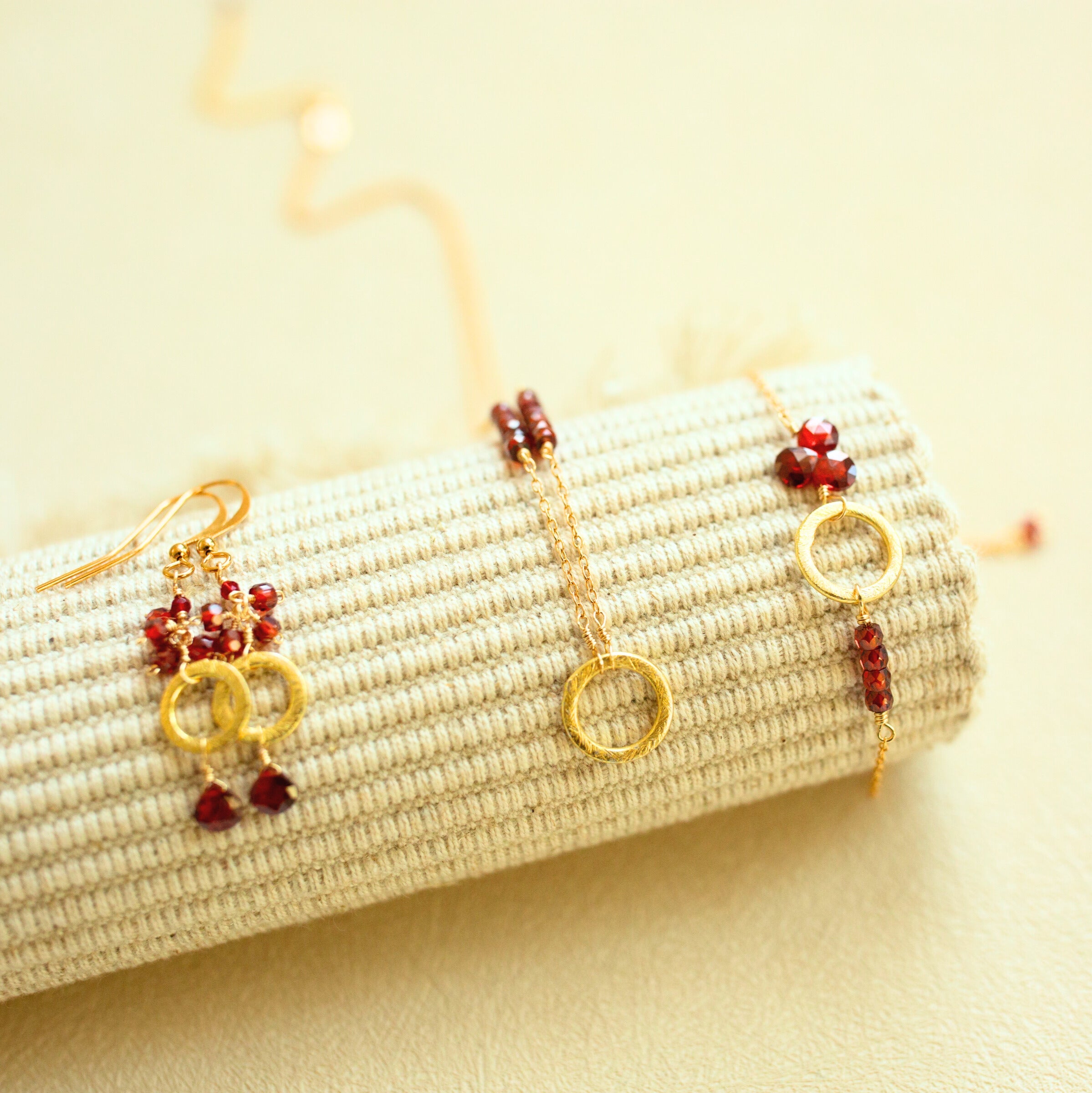 Garnet Solara Necklace