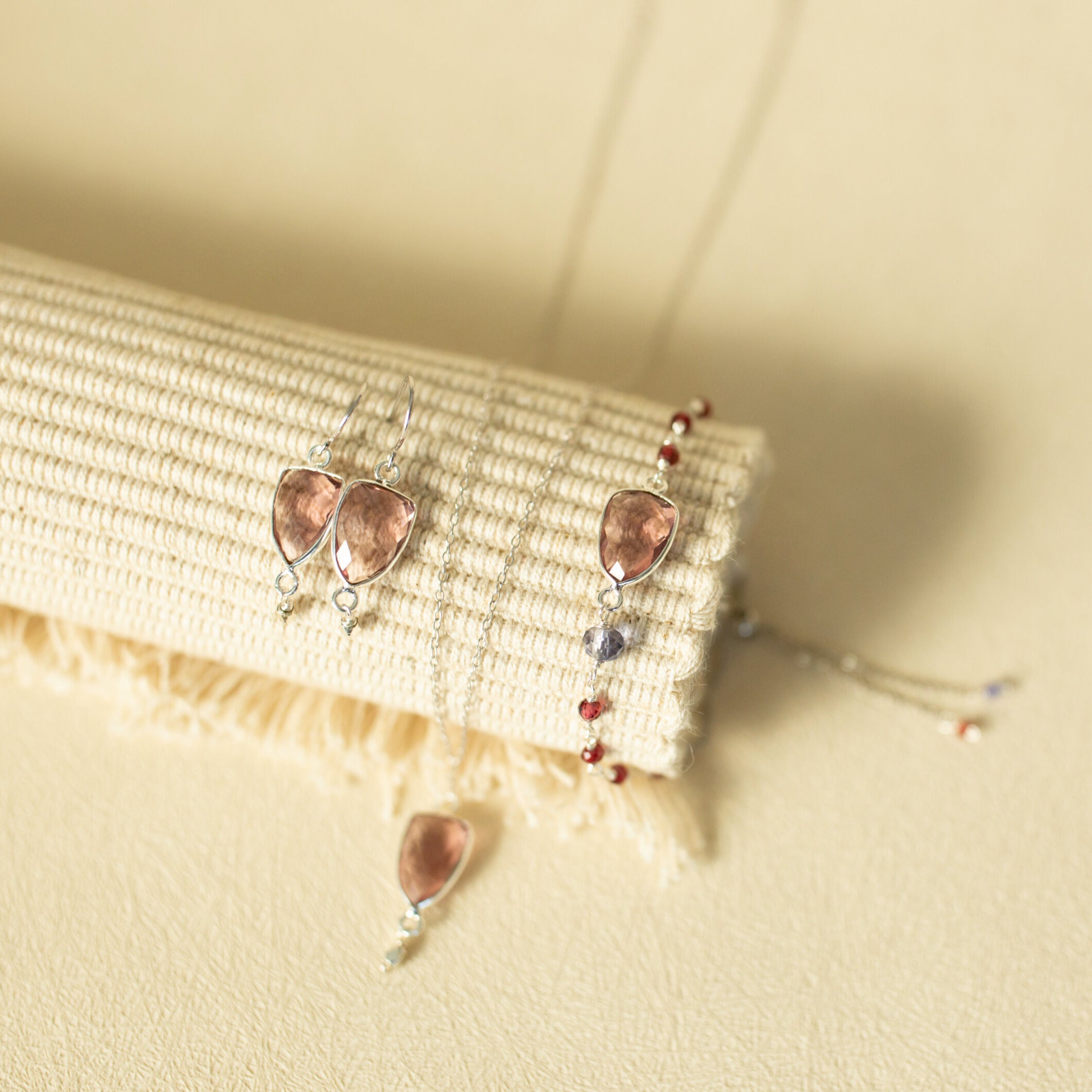 Silver Isla Necklace
