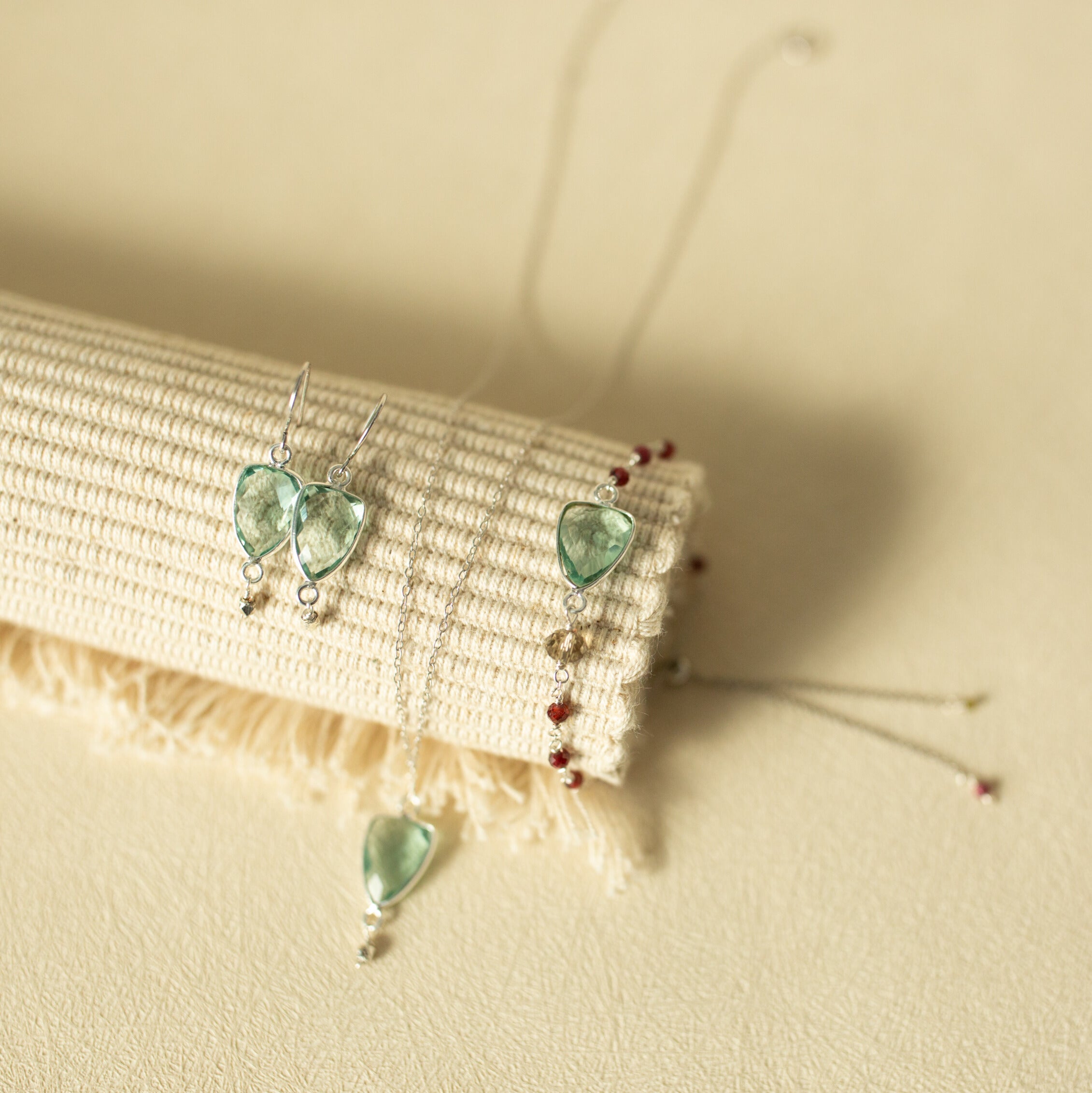 Rhodolite Garnet Silver Isla Collection