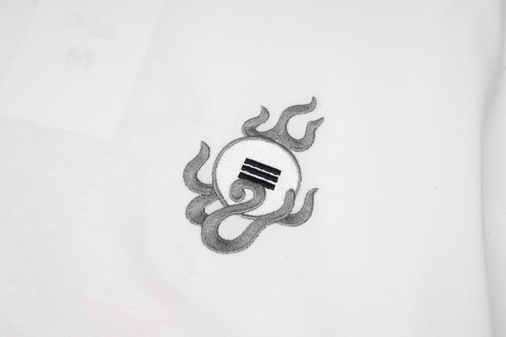 ET525 Kirin Embroidered Tee