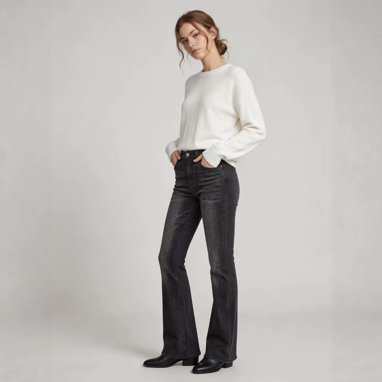 High-Waist Slim-Fit Slightly Flared Women's Jeans – Full-Length Denim Pants